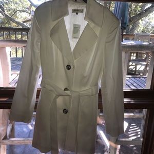 Brand new white coat/jacket